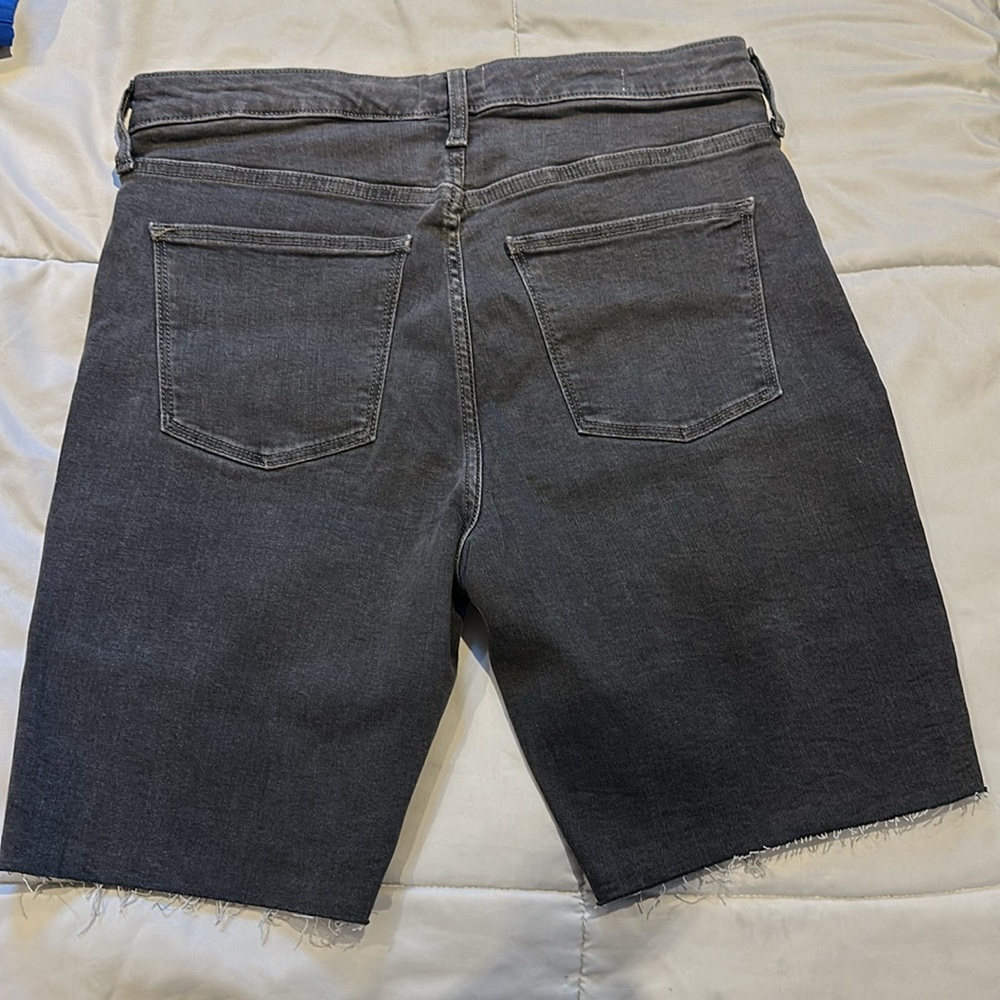 High Rise Bermuda Shorts - Picture 2 of 2